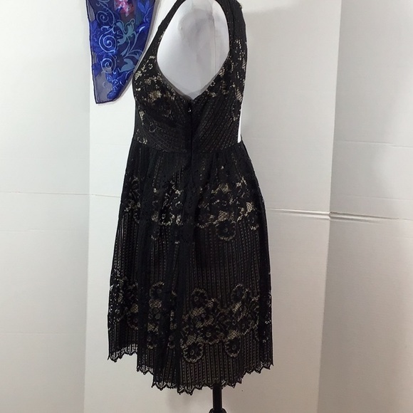 Free People black lace cutout dress 6 - Picture 6 of 12